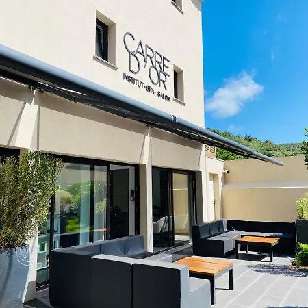 Centre Nautique 5*