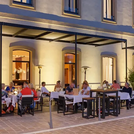 Hotel Centre Nautique 5*