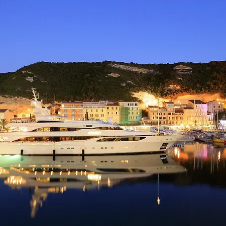 Centre Nautique 5* Bonifacio (Corsica)