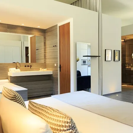 Centre Nautique Hotel 5*