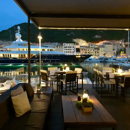 Centre Nautique Hotel 5*