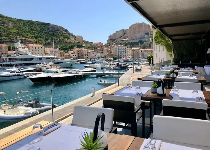 Centre Nautique Szálloda 5*