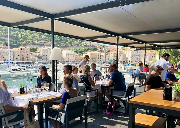 Centre Nautique Szálloda 5*