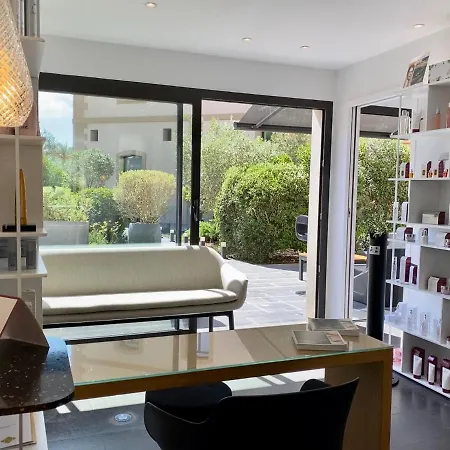 Centre Nautique 5* Bonifacio (Corsica)