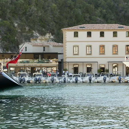 Hotel Centre Nautique 5*