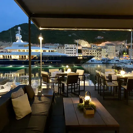 Centre Nautique Hotel 5*