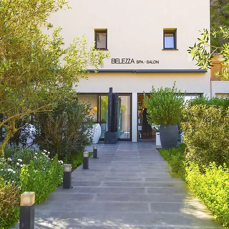 Hotel Centre Nautique 5*