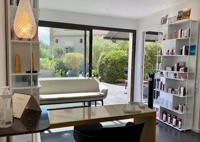 Centre Nautique 5* 博尼法乔