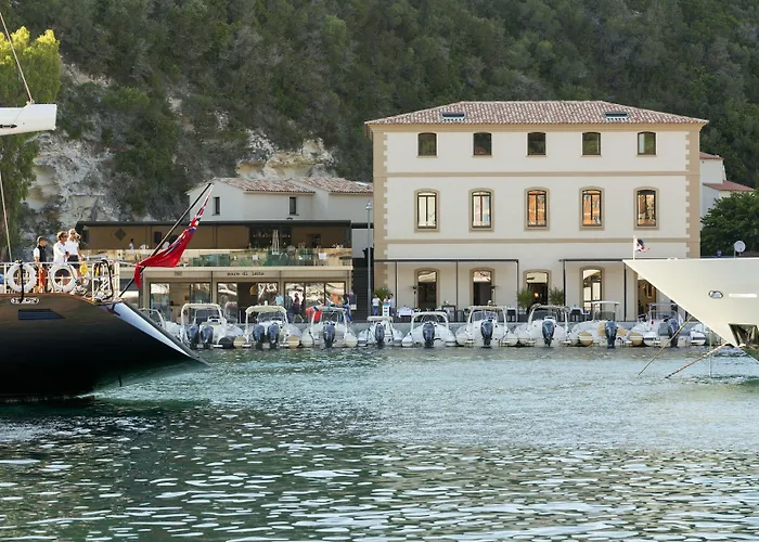 Hotel Centre Nautique 5*