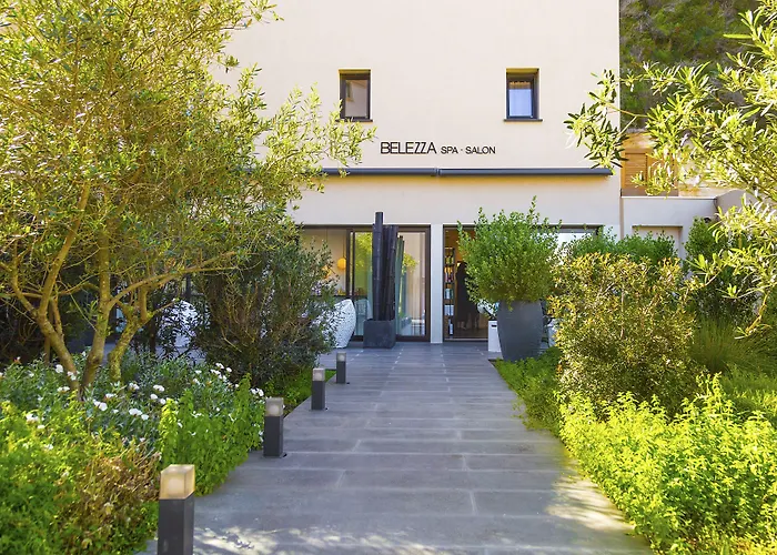 Hotel Centre Nautique 5*